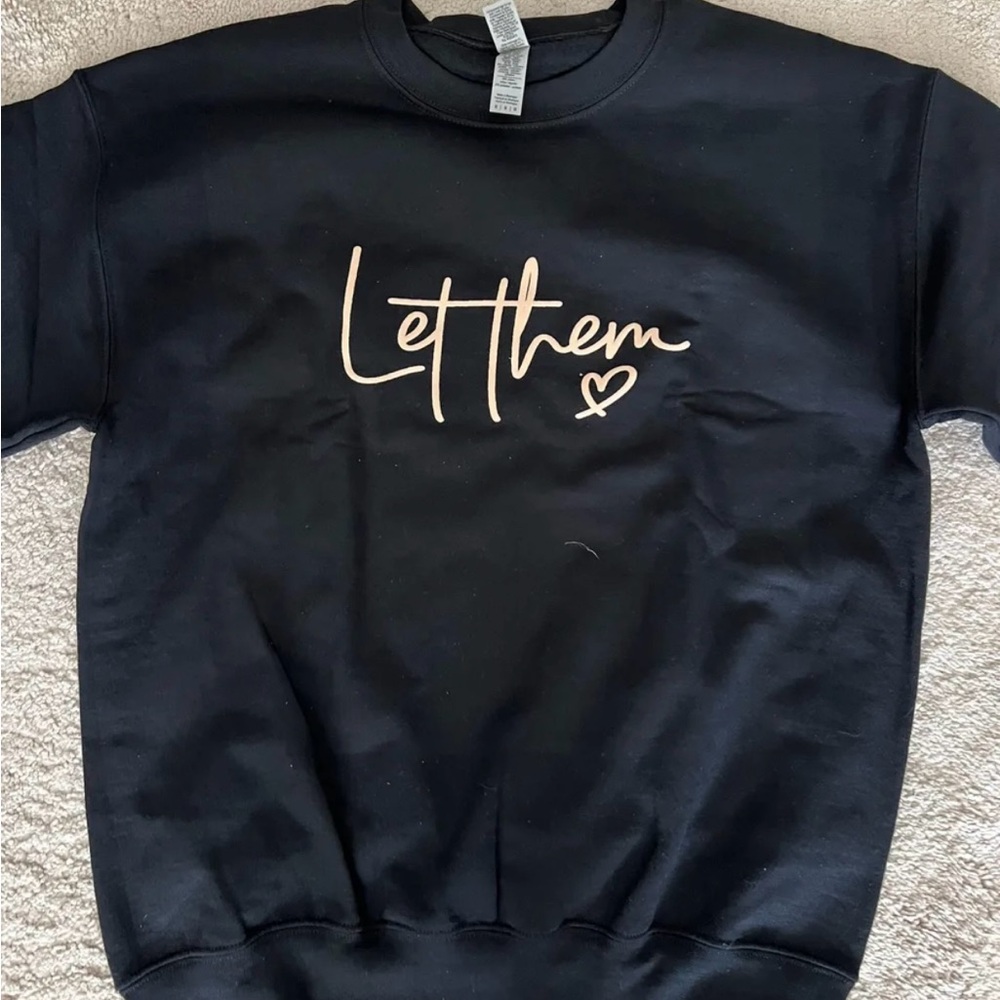 Gildan Black Heavy Blend Sweatshirt